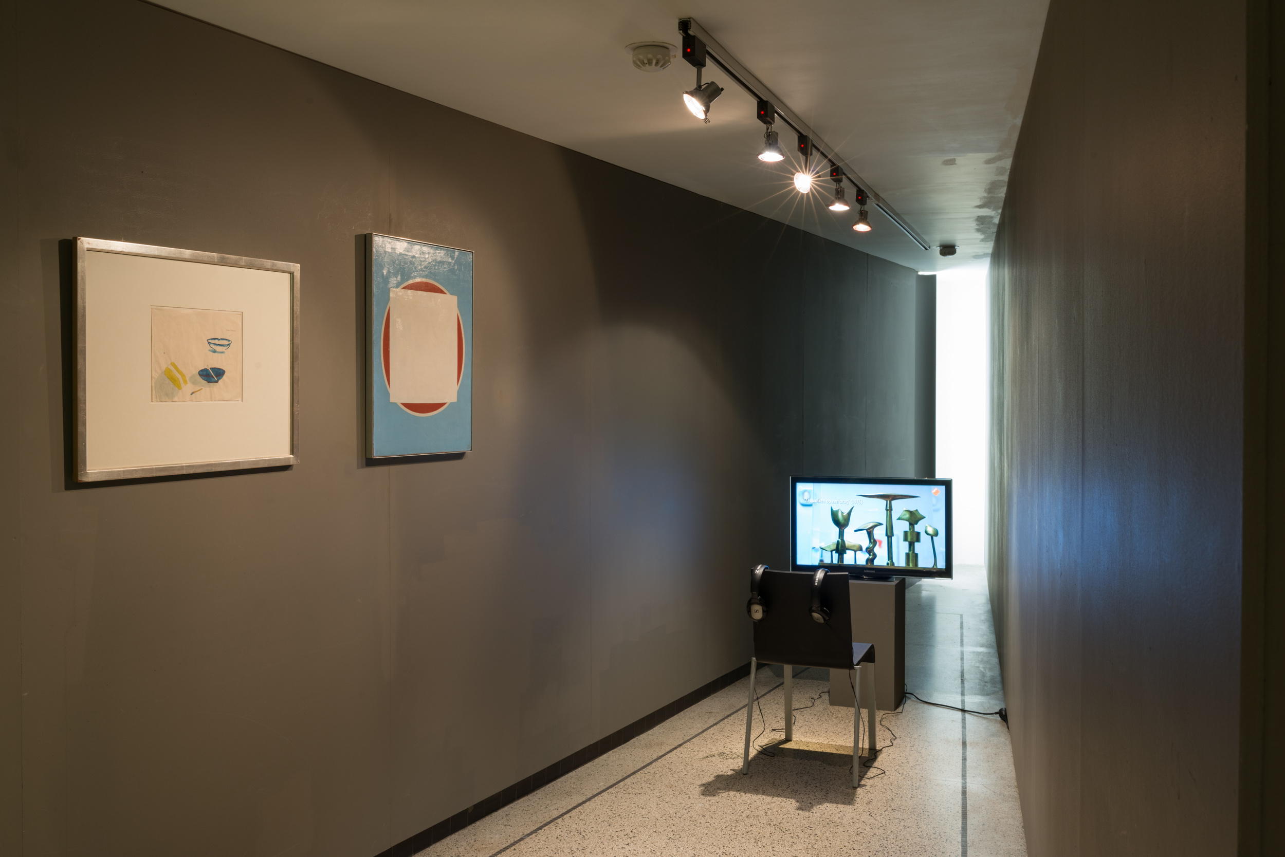 18 Chalet, an exhibition by Jef Geys, Courtesy of the artist and La Loge